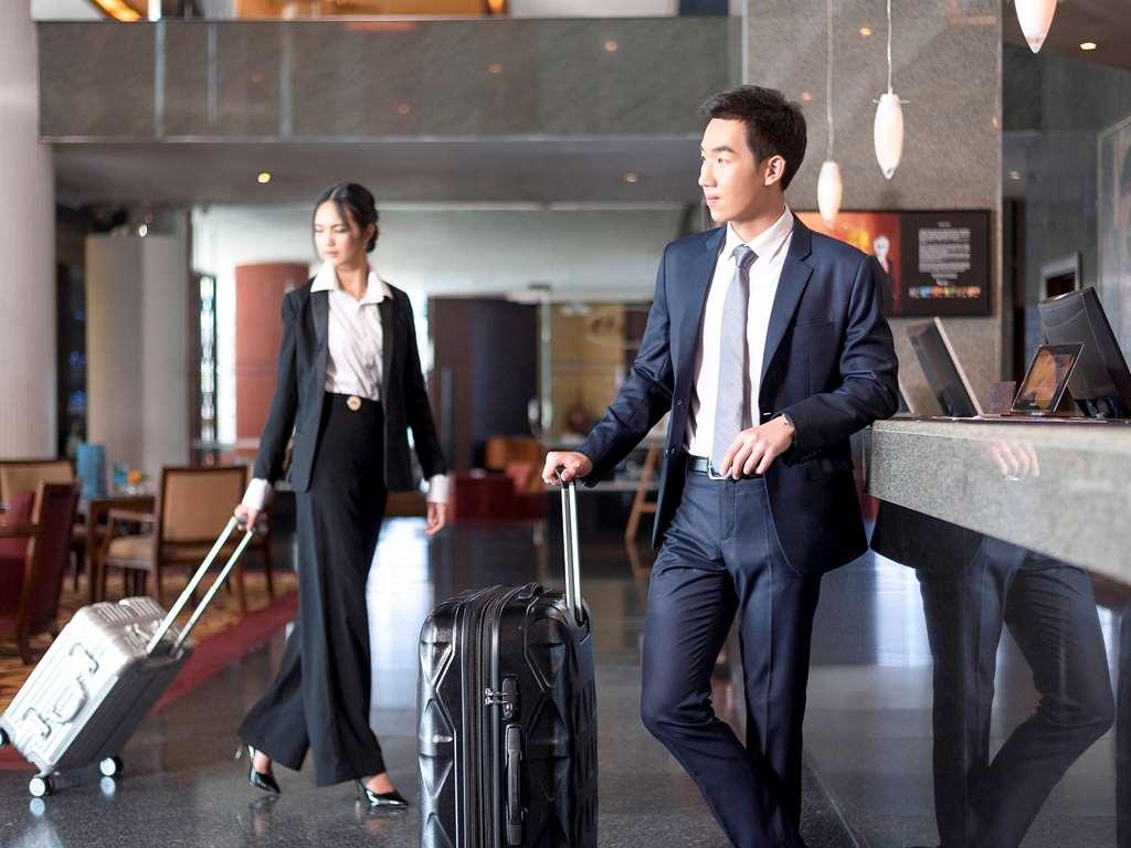 Отель Novotel Bangna