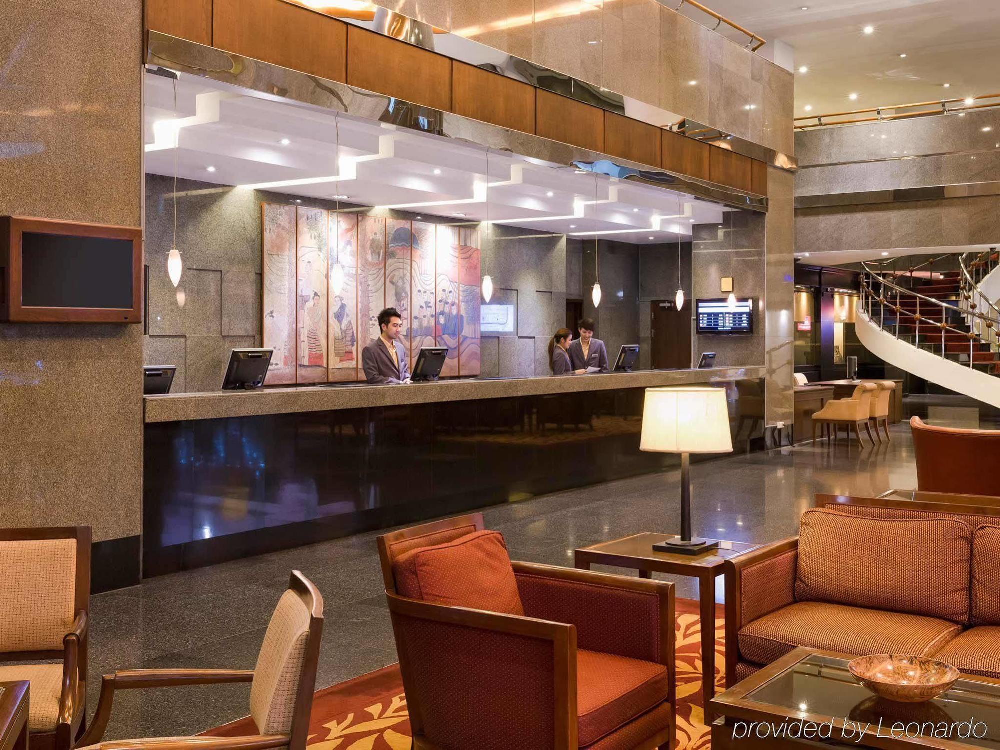 Novotel Bangna Отель